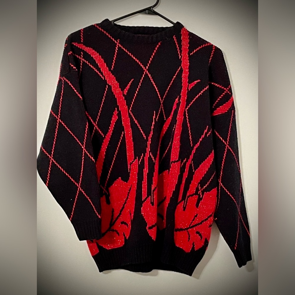 Vintage women’s Medium Black and shimmery Red Christmas Sweater medium length
